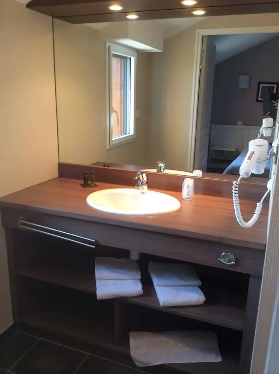 **  Domaine De La Barbinais Hotel Saint-Malo فرنسا